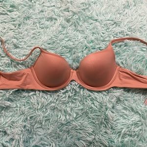 32C Classic Nude Victoria’s Secret Bra